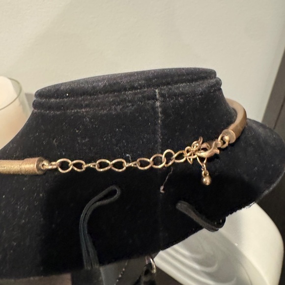 Gold and Blue Geometric Pendant Necklace - Picture 5 of 6